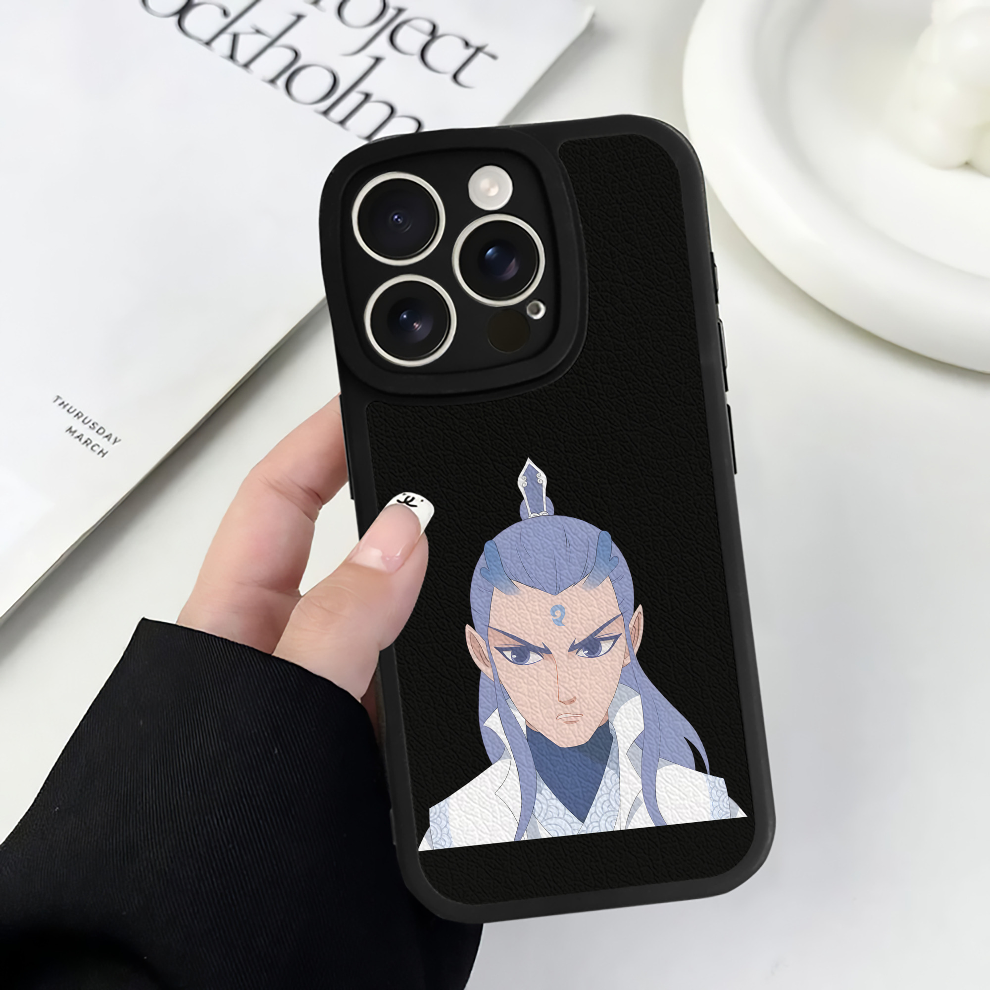 （画像用） Ne Zha 2 ナタ 魔童の大暴れ 【iPhone 16シリーズ対応】シリコンスマホケース（レザー調） 材質：シリコン